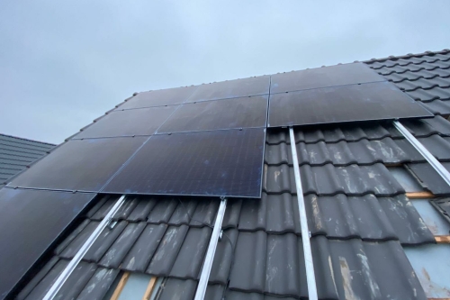 Zonnepanelen laten leggen