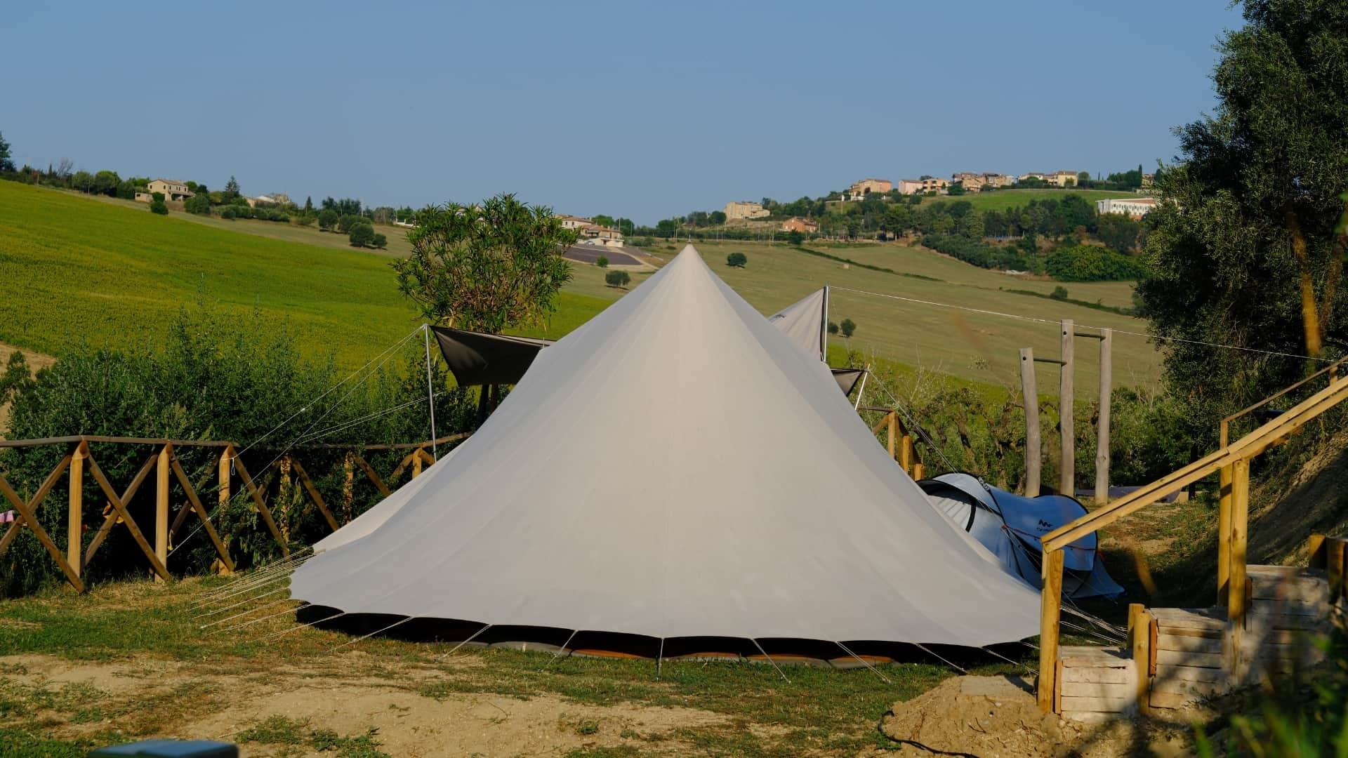 Kamperen bij Agriturismo Camping Vista Fermo Italië