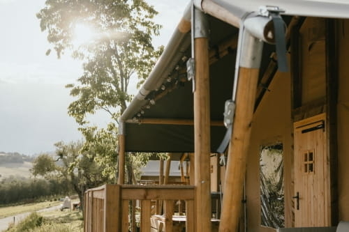 Kamperen in een safaritent bij Camping Vista Fermo
