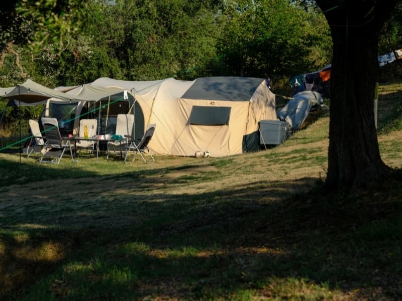 Kamperen in het groen bij Camping Vista Fermo