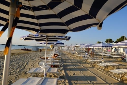 Zee en Strand bij Camping Vista Fermo