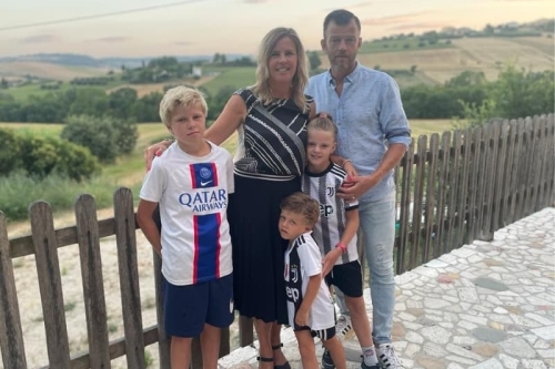 Reijer en Nienke Ran met Gezin - Strand - Camping Vista Fermo