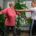 Balansoefeningen en krachtoefeningen voor ouderen