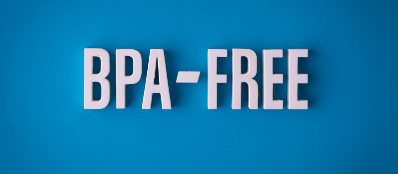BPA-FREE tekst in witte letters op blauwe achtergrond