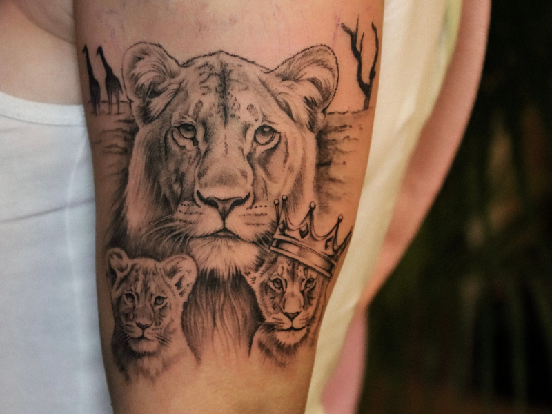 Leeuwen familie realisme tattoo Genk