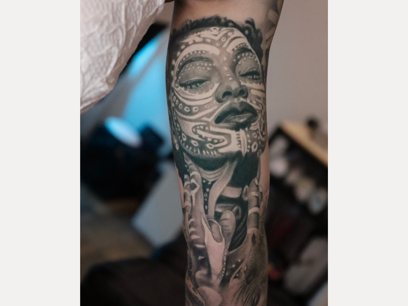 Realisme tattoo Genk Maori dame