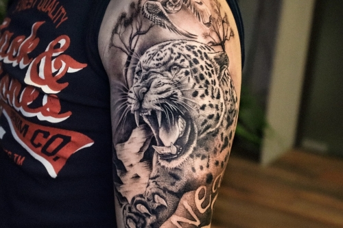 Vitruvian Tattoo Genk Leopard Arm