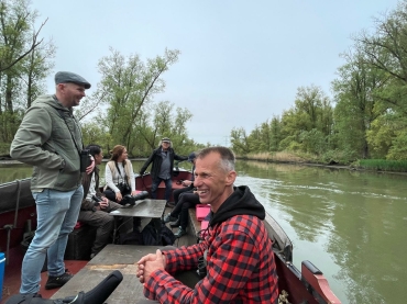 Lees ervaringen van gebruikers van de Vogelwijsheid coachkaarten. Ontdek hoe de vogelboodschappen raken, inspireren en verbinden – alleen of samen.