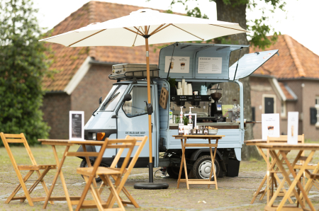 de blauwe aap mobiele koffiebar