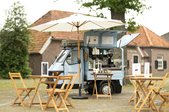 de blauwe aap mobiele koffiebar