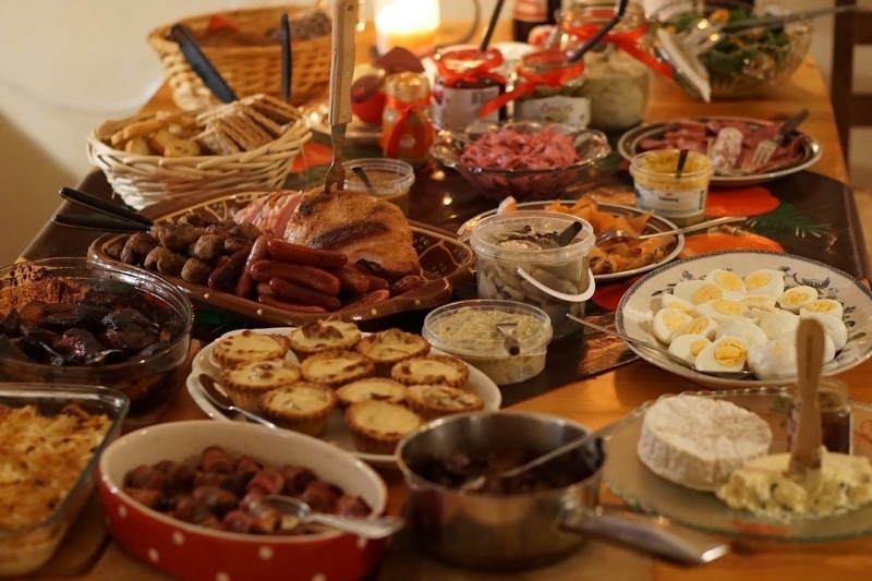 tafel vol kersteten