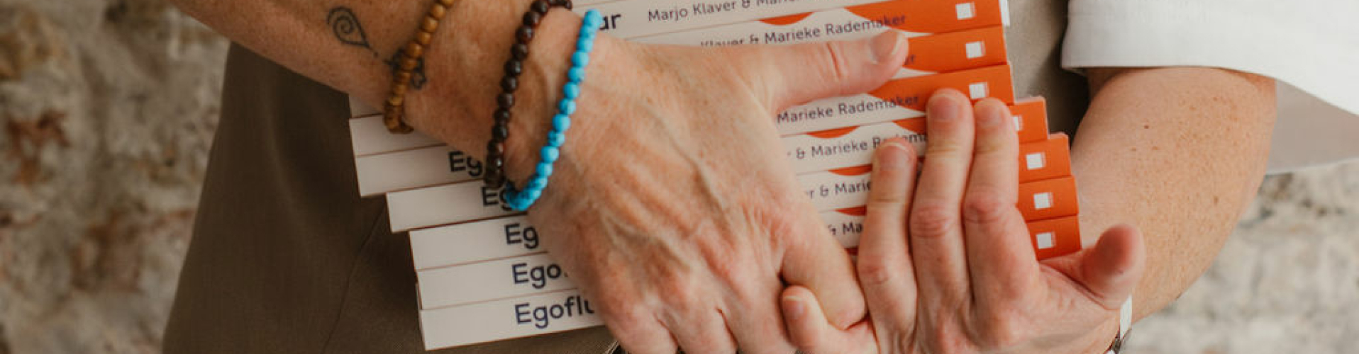 egofluisteraar marjo klaver auteur