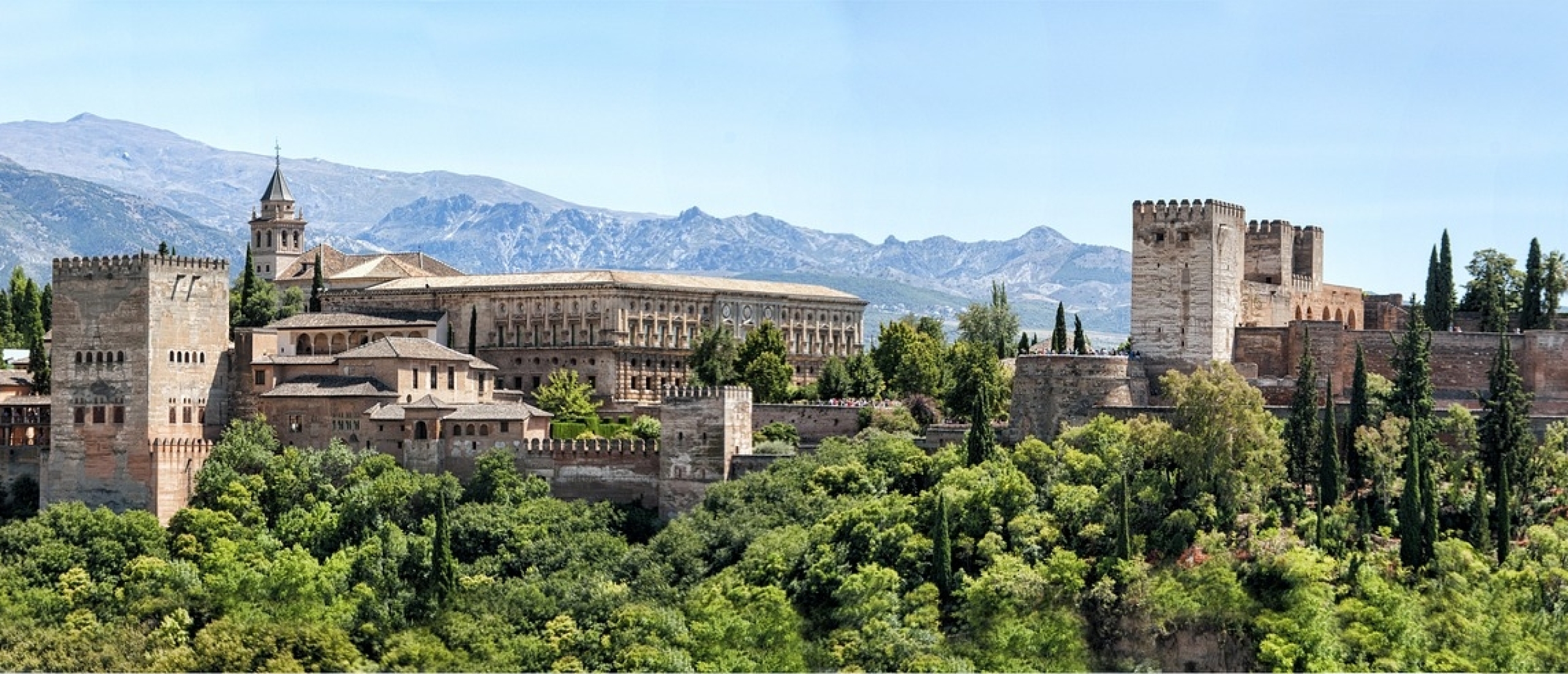 Alhambra in Granada Spanje bezoeken? Dit moet je écht weten | WeezeAirport.nl