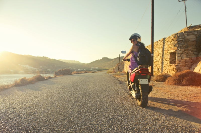 alleen-op-vakantie-als-vrouw-scooter