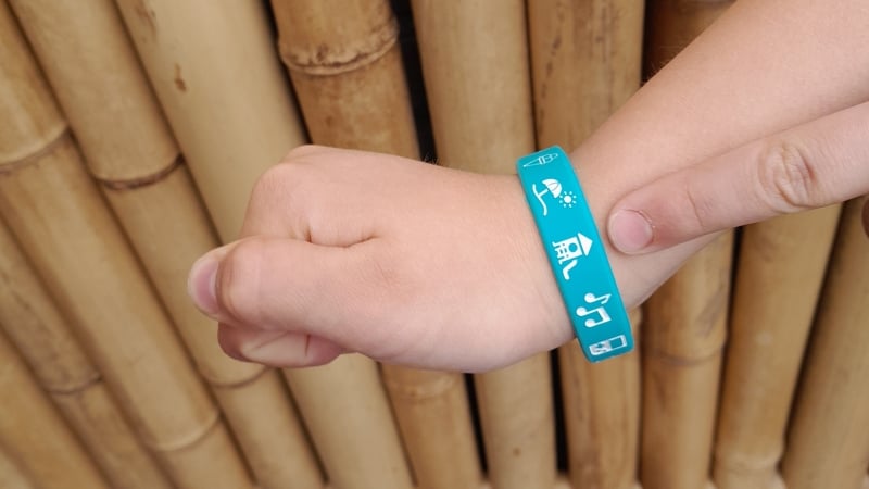 armbandje-kinder-reisbandje-12-iconen-aanwijzen-speeltuin