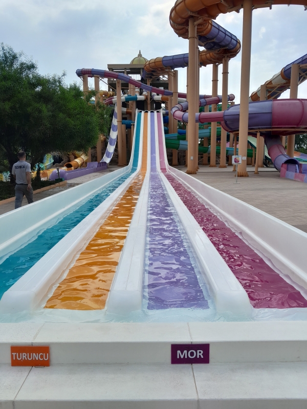 delphin-be-grand-lara-review-glijbanen delphin-be-grand-lara-review-glijbanen