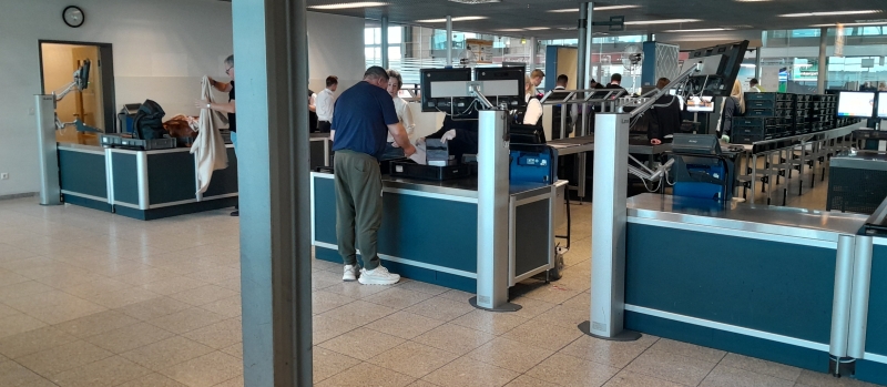 douane-controle-weeze-airport douane-controle-weeze-airport