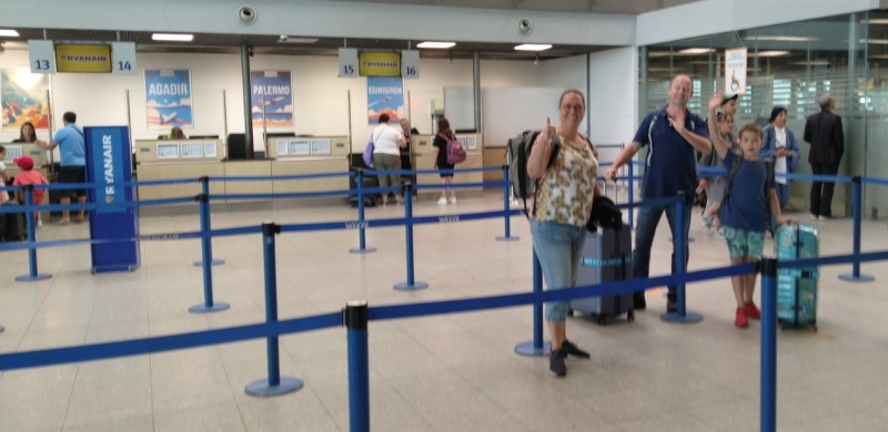 goedkoper-vliegen-vanaf-duitsland-weeze-airport-terminal goedkoper-vliegen-vanaf-duitsland-weeze-airport-terminal