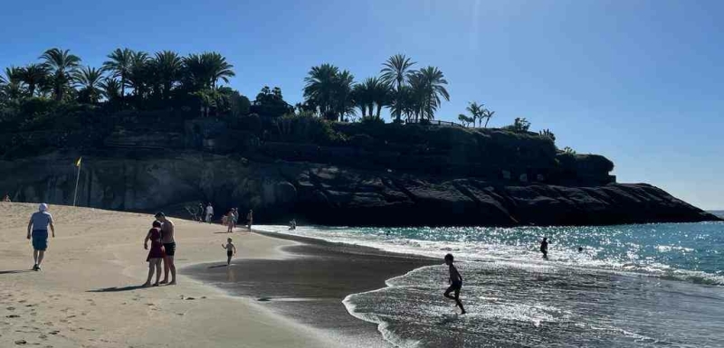 herfstvakantie-zonnige-bestemmingen-tenerife-strand-en-zon