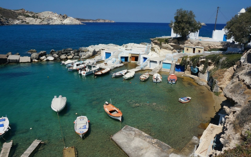 mooiste-bezienswaardigheden-griekse-eilanden-milos-kliffen