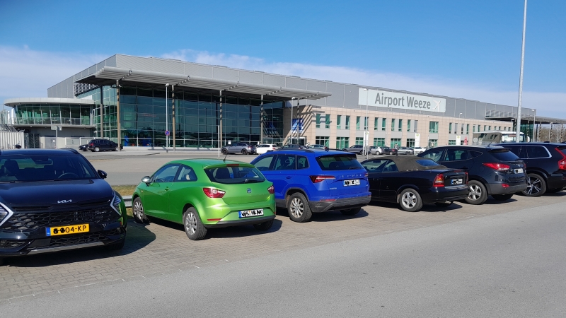 p-terminal-parkeren-op-airport-weeze-de
