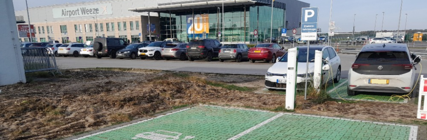 Auto Lang Parkeren Weeze Airport weezeairport.nl