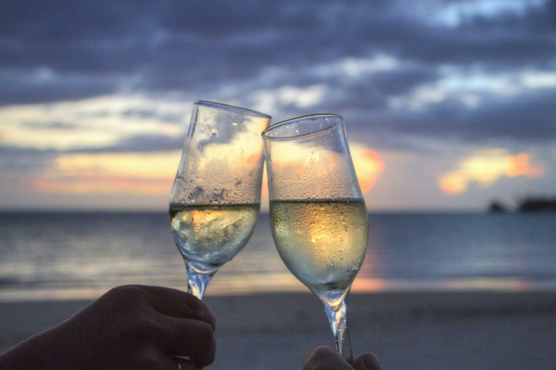 proost-in-verschillende-talen-strand