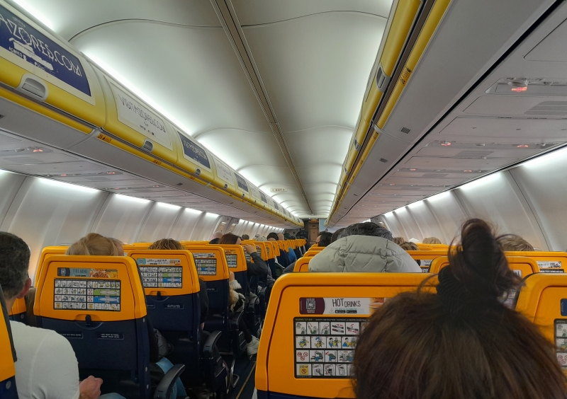 ryanair-vliegtuig-bagagevakken