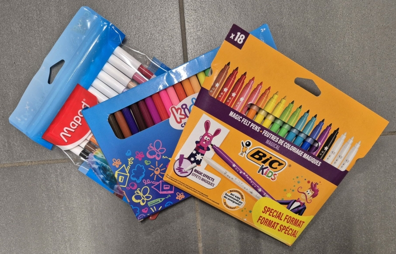 speelgoed-voor-in-het-vliegtuig-peuters-stiften