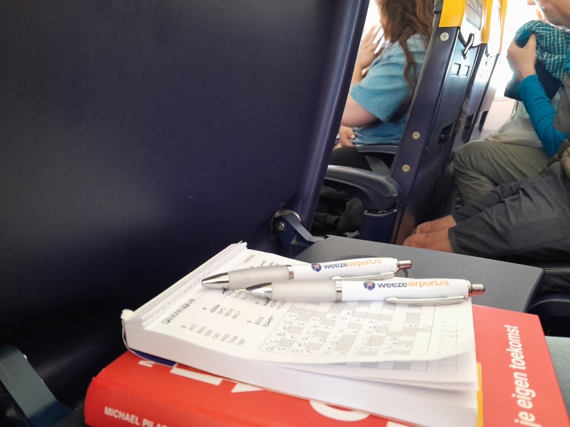 speelgoed-voor-in-het-vliegtuig-puzzelboekje-en-leesboek speelgoed-voor-in-het-vliegtuig-puzzelboekje-en-leesboek