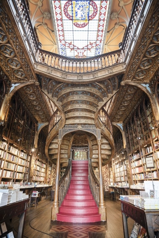 stedentrip-lissabon-of-porto-porto-livraria-lello-boekwinkel