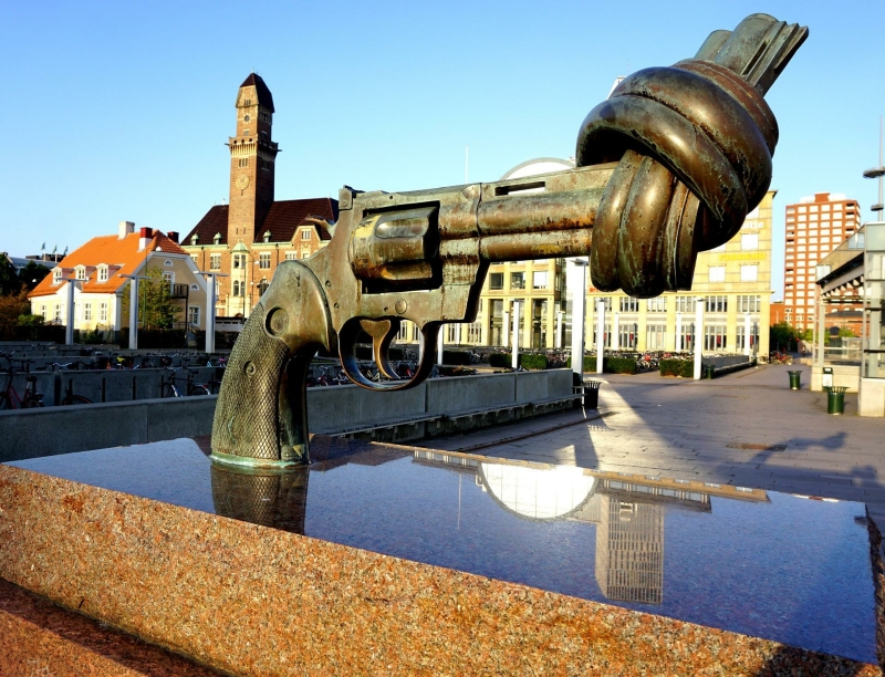 stedentrip-malmö-pistool-non-violence