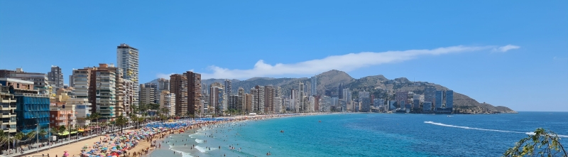 stedentrip-met-strand-benidorm-oud