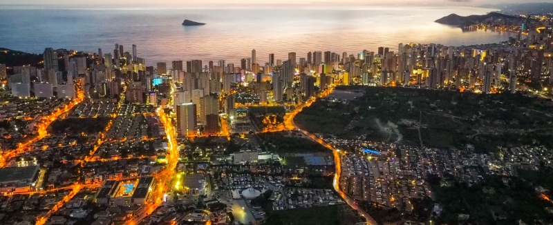 stedentrips-met-strand-benidorm