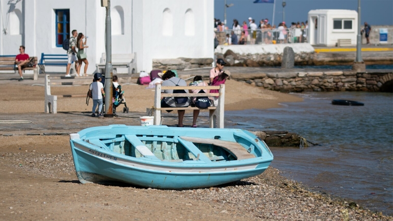 vakantie-mykonos-of-santorini-mykonos-strand-bootje