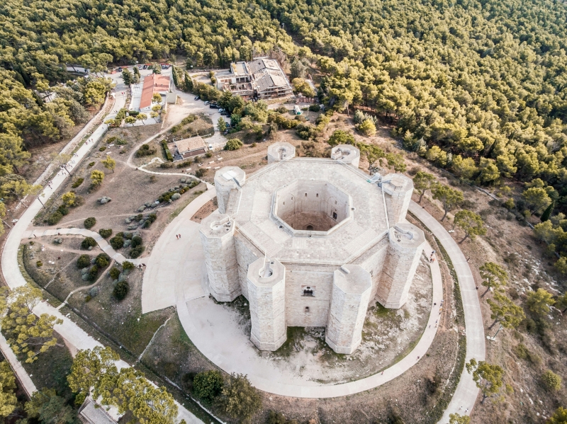 vakantie-puglia-castel-del-monte