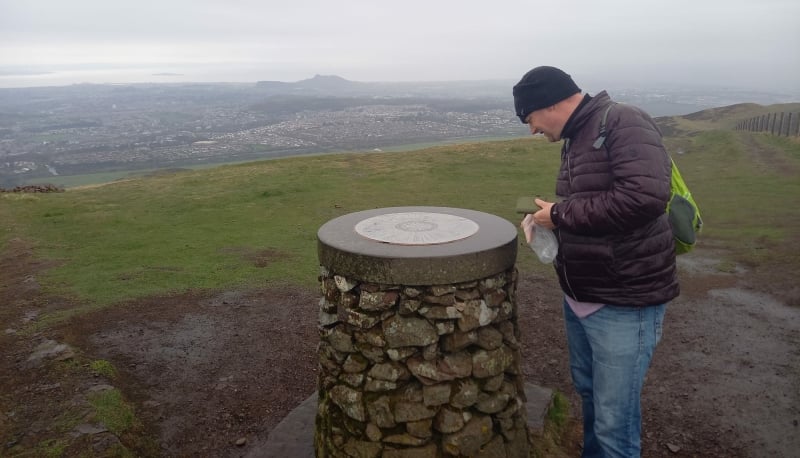 wandelvakantie-voor-beginners-edinburgh-ralph