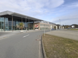 weeze-airport-voorkant