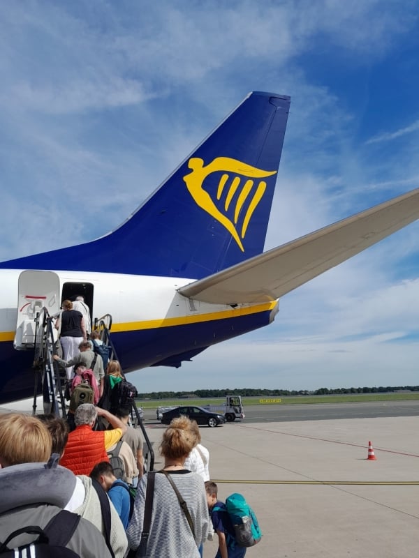 welke-kleding-in-vliegtuig-instapen-ryanair-1