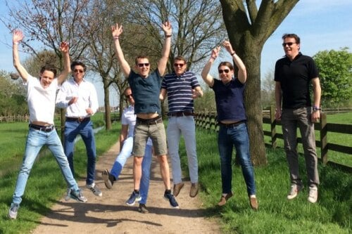Creatieve foto opdracht waarbij men moet leren vliegen