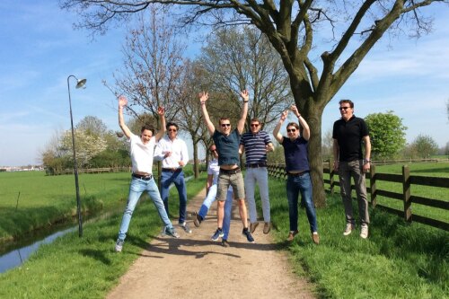 Creatieve foto opdracht waarbij men moet leren vliegen