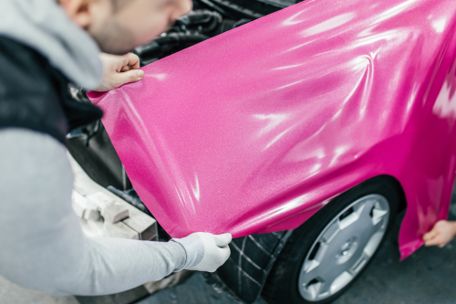 Er zijn enorm veel auto wrappen kleuren . Wij geven graag advies