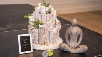 Yoga beeld en yoga boom Yoga retreat dag Hof van Saksen