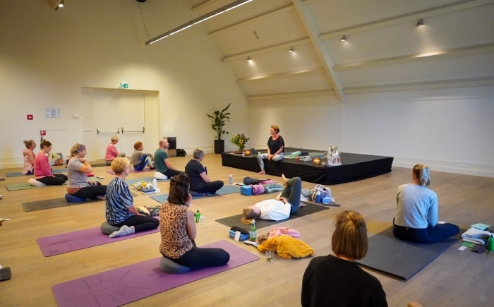 Yoga en live muziek van The Wanderer