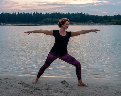 Krijger 2 yoga in de natuur voor verbinding met jezelf