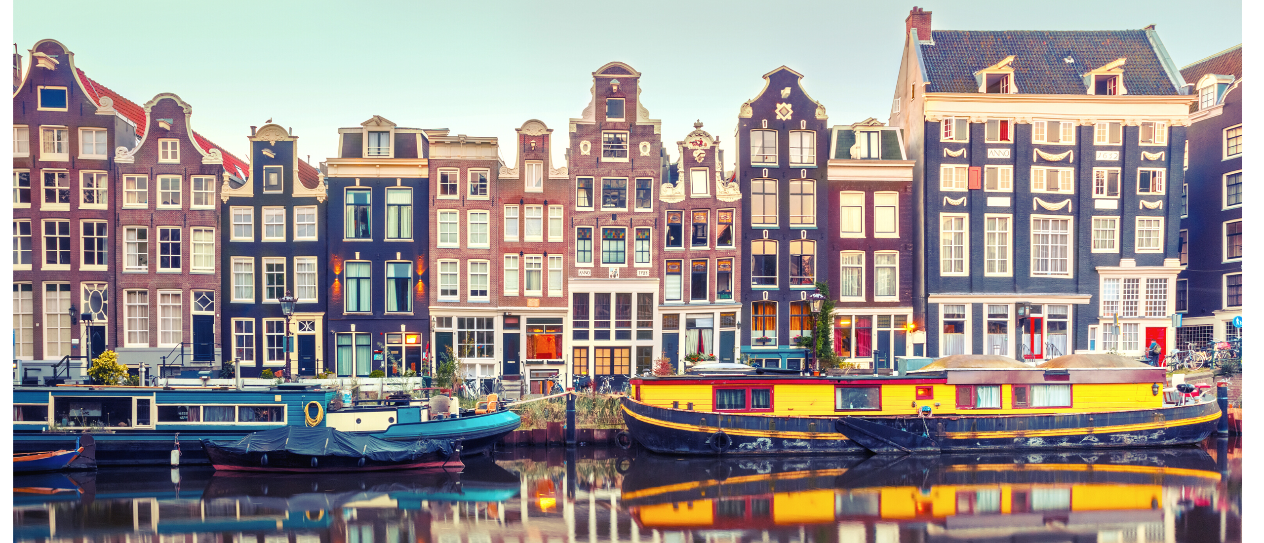 Building Your Social Network in Amsterdam: A Guide for Expats
