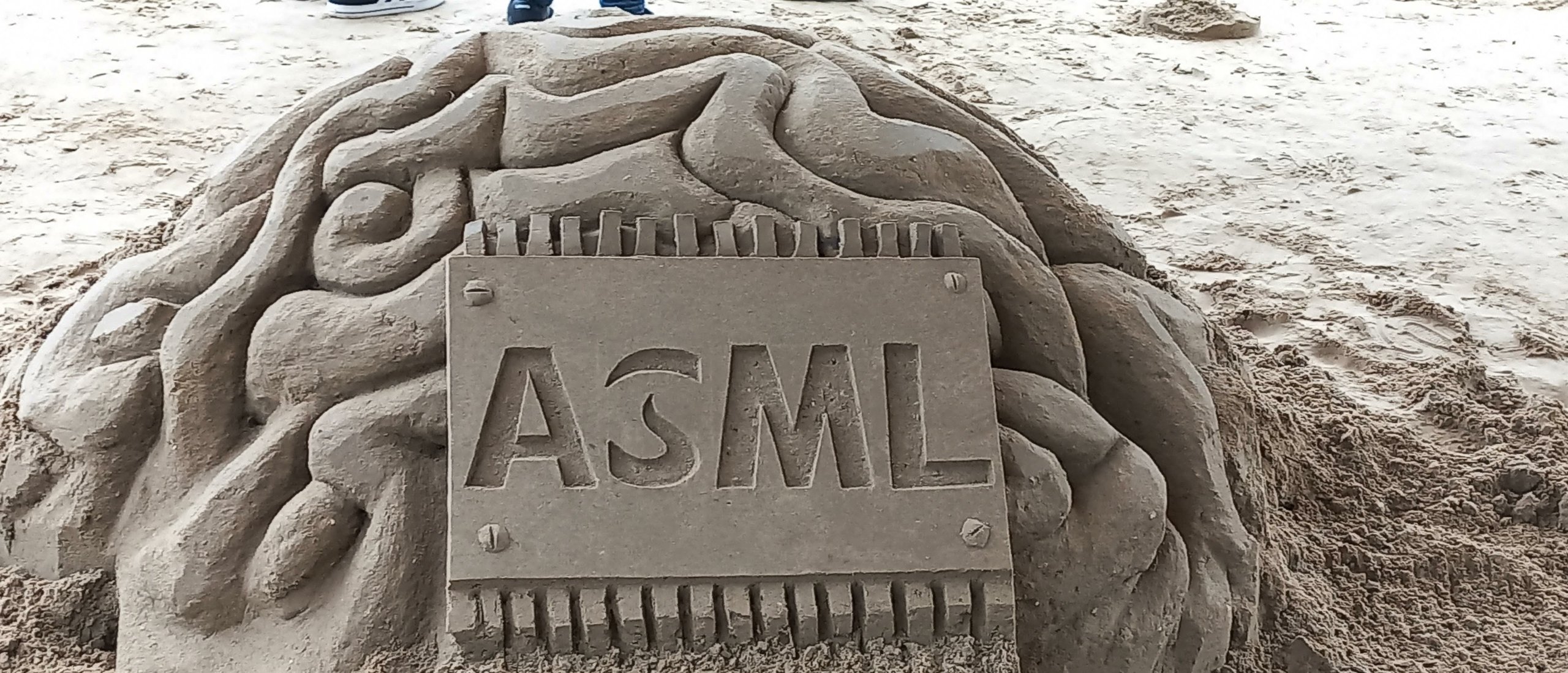 Demonstratie zandsculpturen ASML Eindhoven