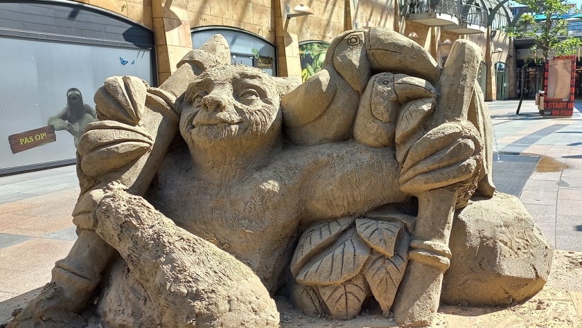 zandsculpturen op iedere locatie