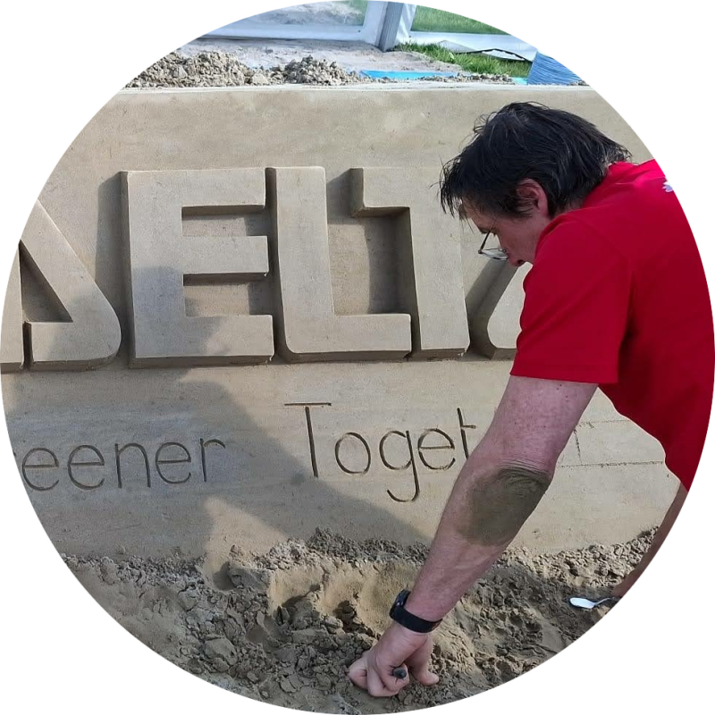 zandsculptuur opening bouwproject