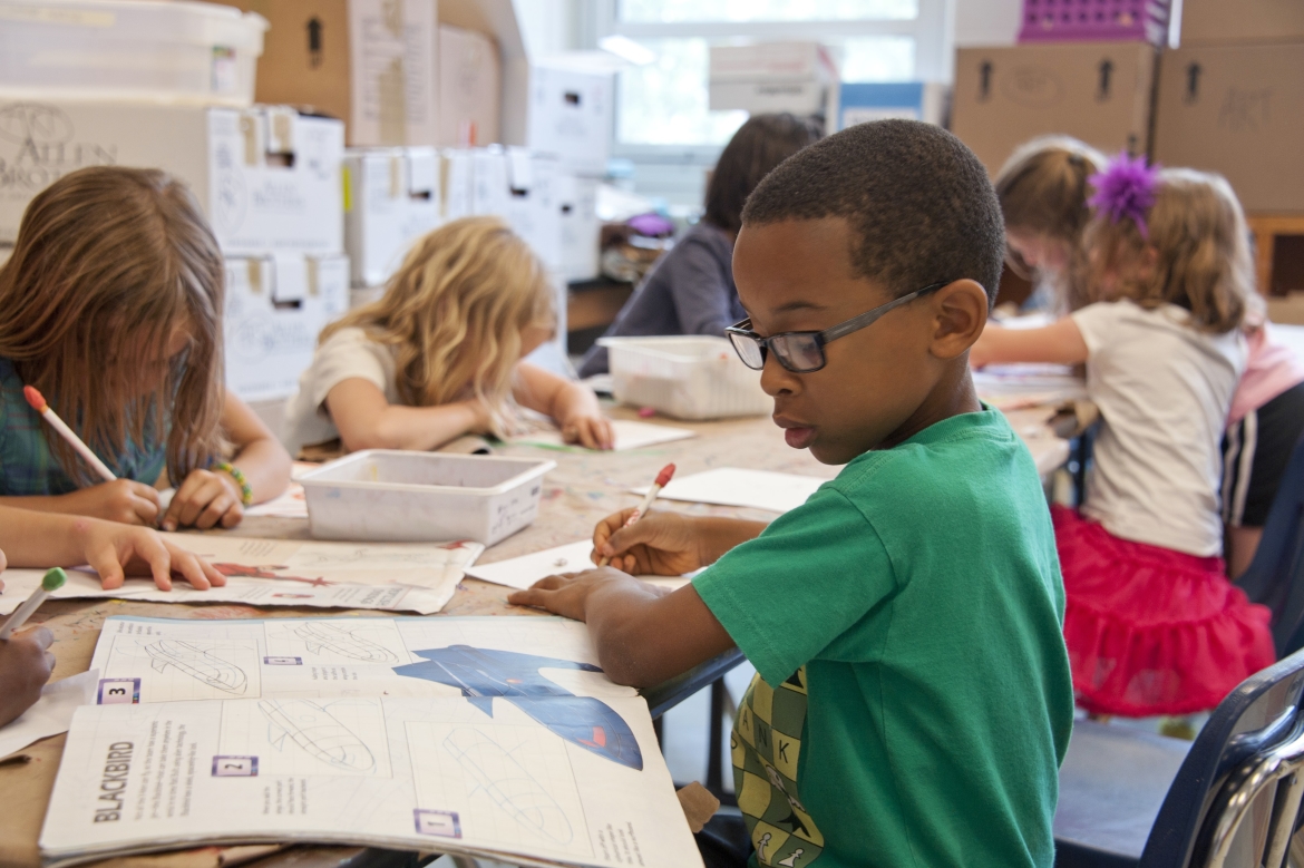 hoe-kan-ik-het-zelfvertrouwen-van-mijn-kind-vergroten-school hoe-kan-ik-het-zelfvertrouwen-van-mijn-kind-vergroten-school